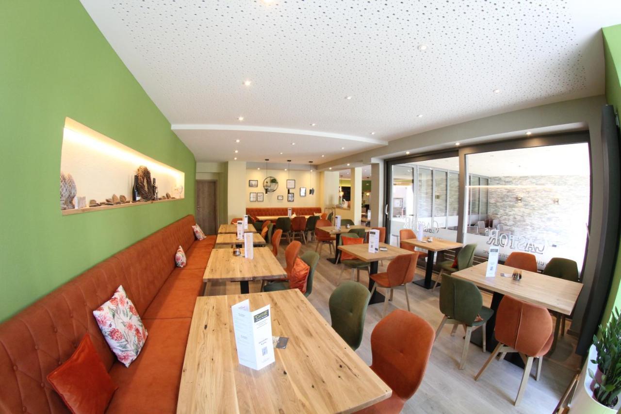 Weinstube Bycastors Hotel Treis-Karden Bagian luar foto